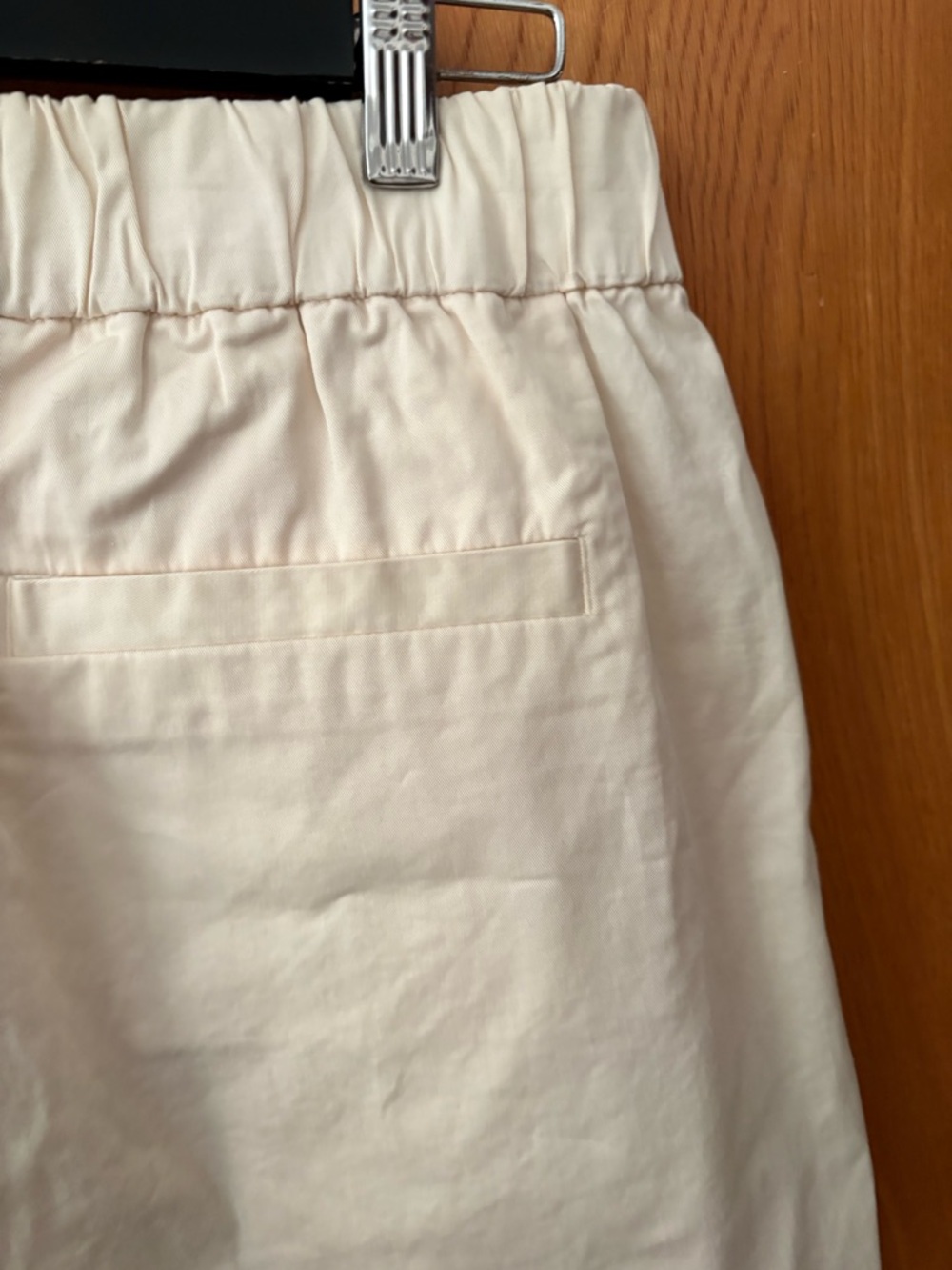 Everlane Cream Elastic-Waist Bermuda Shorts - Picture 5 of 9